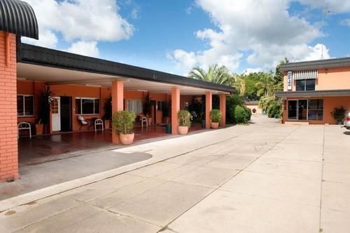 Riviera Motel Бундаберг Екстер'єр фото